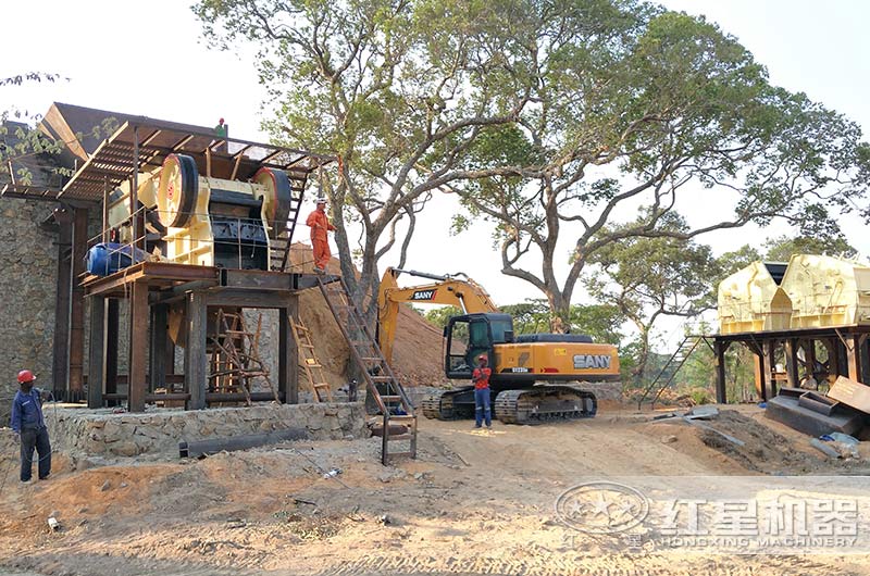 頁巖破碎、制砂海外生產(chǎn)現(xiàn)場搭建中